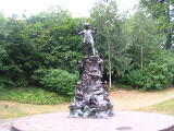 Peter Pan sculpture in Kensington Gardens
